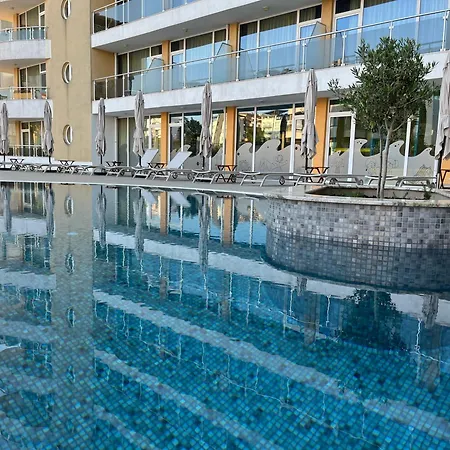 Hotel Plamena Palace