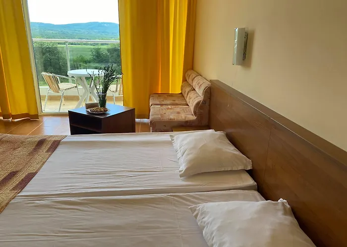 מלון Plamena Palace פרימורסקו