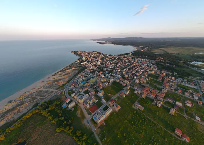 מלון Plamena Palace 4*