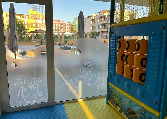 Plamena Palace מלון 4*