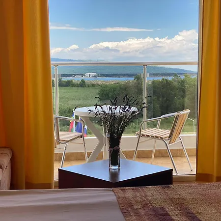 Plamena Palace Πριμόρσκο