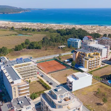 Plamena Palace 4*