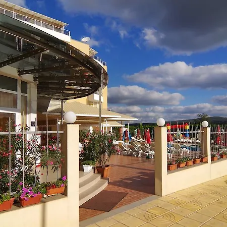 Plamena Palace Hotel 4*