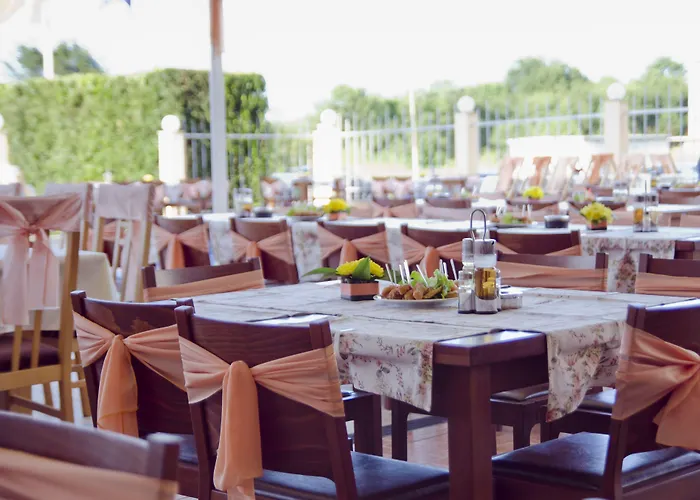 プラメナ パレス プリモルスコ