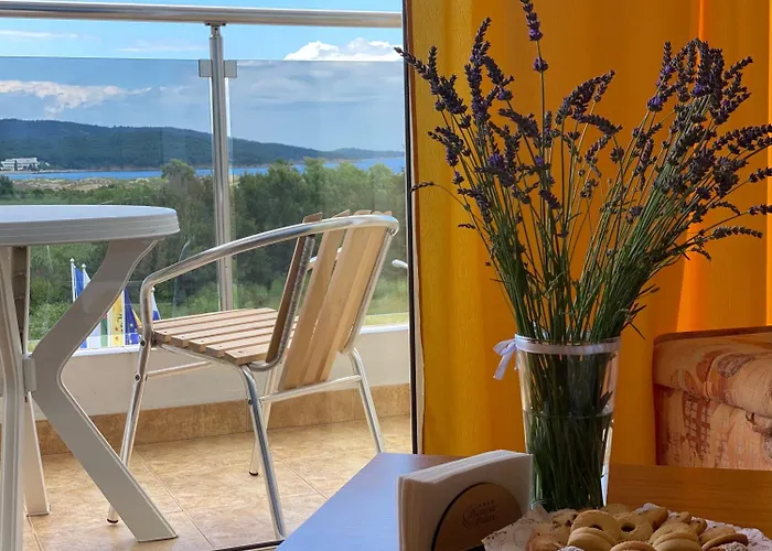 プラメナ パレス